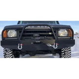 Lucky 8 CFE Steel Front Bumper for Discovery 2 – winch-ready, fog light optional, heavy-duty bolt-on bumper for off-road Land Rover builds