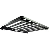 Front Runner Slimline II 3/4 Roof Rack Kit on Land Rover Discovery LR3/LR4 – includes tray, wind deflector, and foot rails