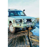 ARB 3432120 Deluxe Bull Bar for Land Rover Discovery II L318 2003–2004; airbag approved, recessed indicators, retains OE fogs