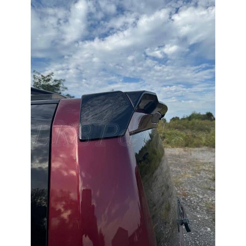 Gloss Black Spoiler Kit - LR3/LR4 – Lucky8 Off Road
