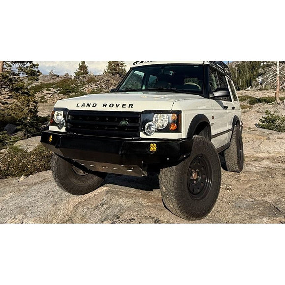 Lucky 8 CFE steel front bumper for Land Rover Discovery 1 and 2 – stock-style, non-winch, satin black powder-coated finish