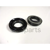 FTC4822 front axle oil seal for Land Rover Discovery 2 and Range Rover P38 – OEM spec shaft seal for leak prevention.