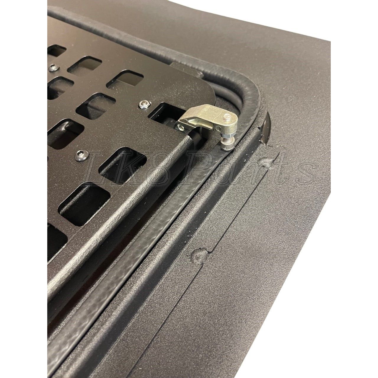 Terrafirma Gullwing Flip Side Window Replacement Left Hand LR3/LR4